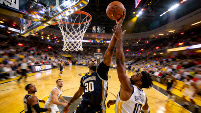 NBA季后赛精彩扣篮与盖帽集锦画面